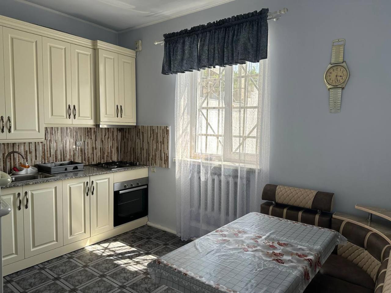 Your Getaway Home Γιερεβάν Εξωτερικό φωτογραφία